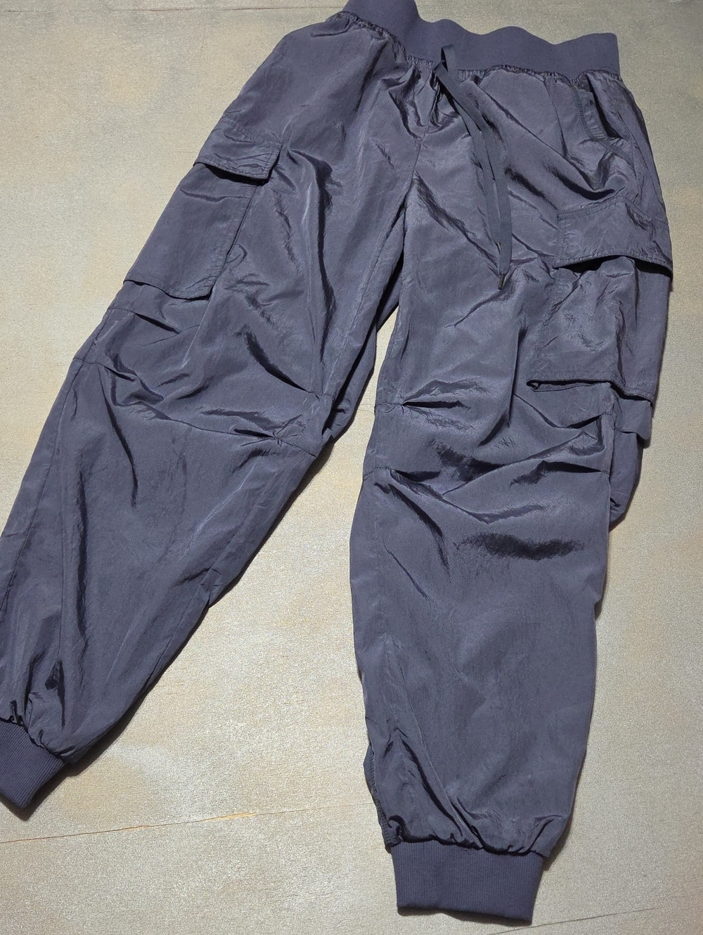 Anthropologie Charcoal Cargo Joggers Daily Practice Parachute Pants. New Cond..